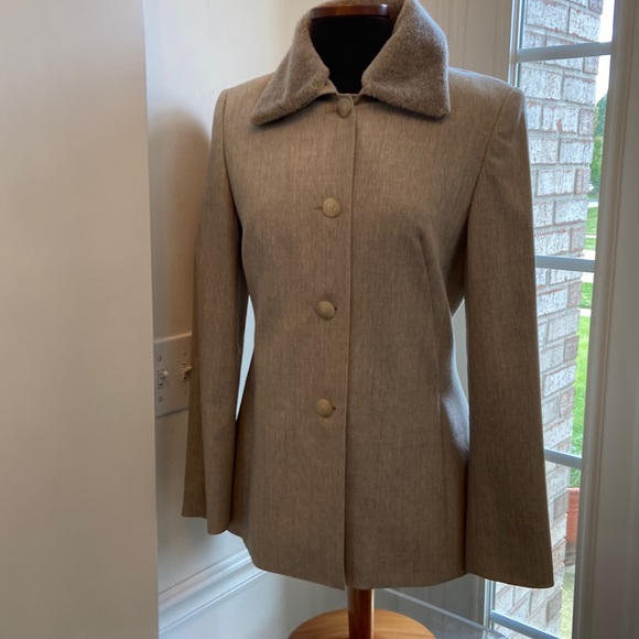 Bianca Blazer - Picture 1 of 11